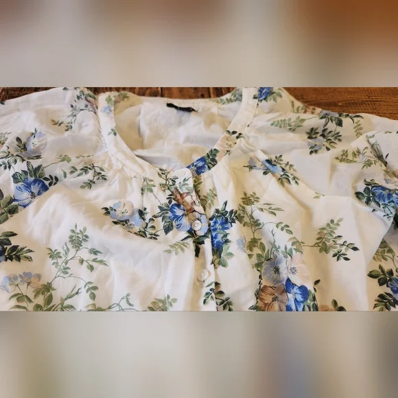 Ann Taylor Floral Button Up Blouse Garden Floral Size Small P - Picture 10 of 11
